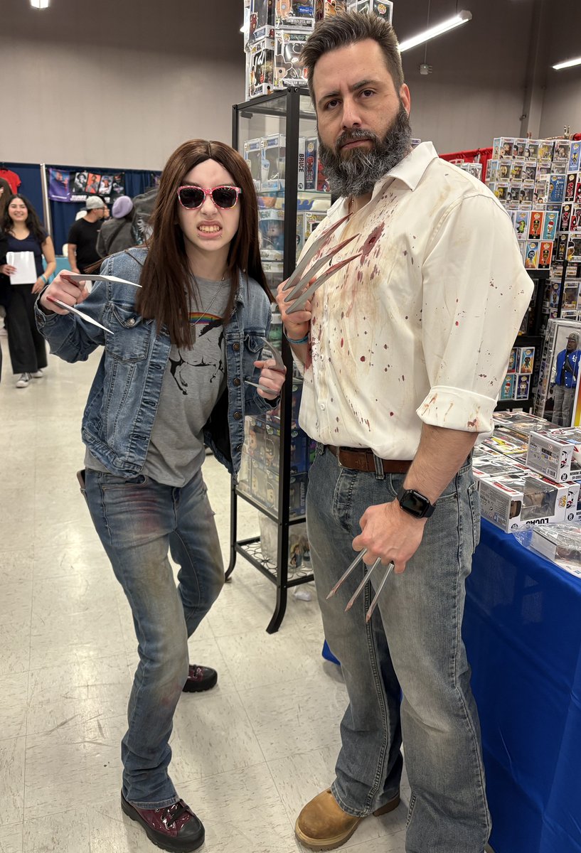Wolverine and X-23 (also father-daughter goals) at #albuquerque #comiccon 2026. #cosplay