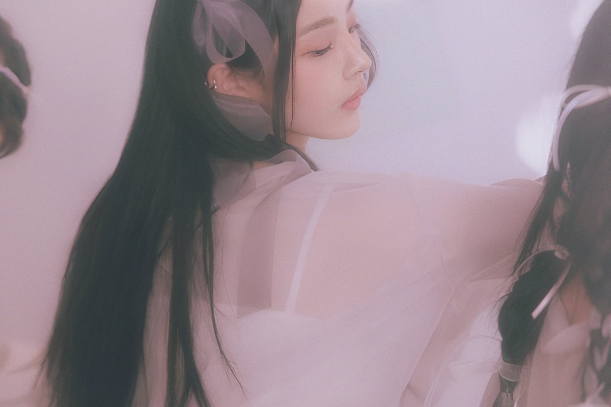 𝑚𝑎𝑣𝑖𝑒 ⭒ tweet media