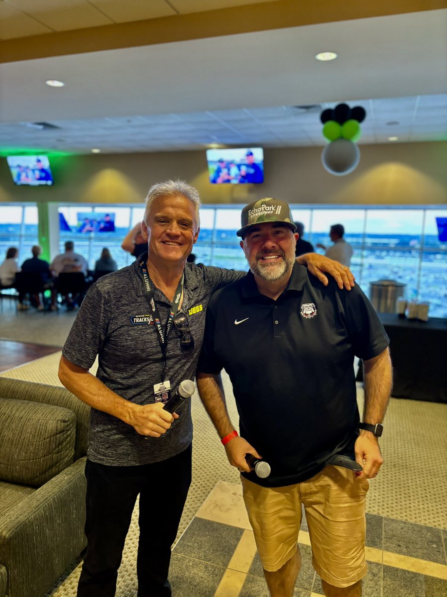 Mark “Twang4Life” Owens tweet media