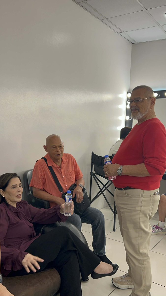 vicnoay's tweet photo. legends in one photo 🥹 we miss you lino brocka https://t.co/JbC5f4dPV7