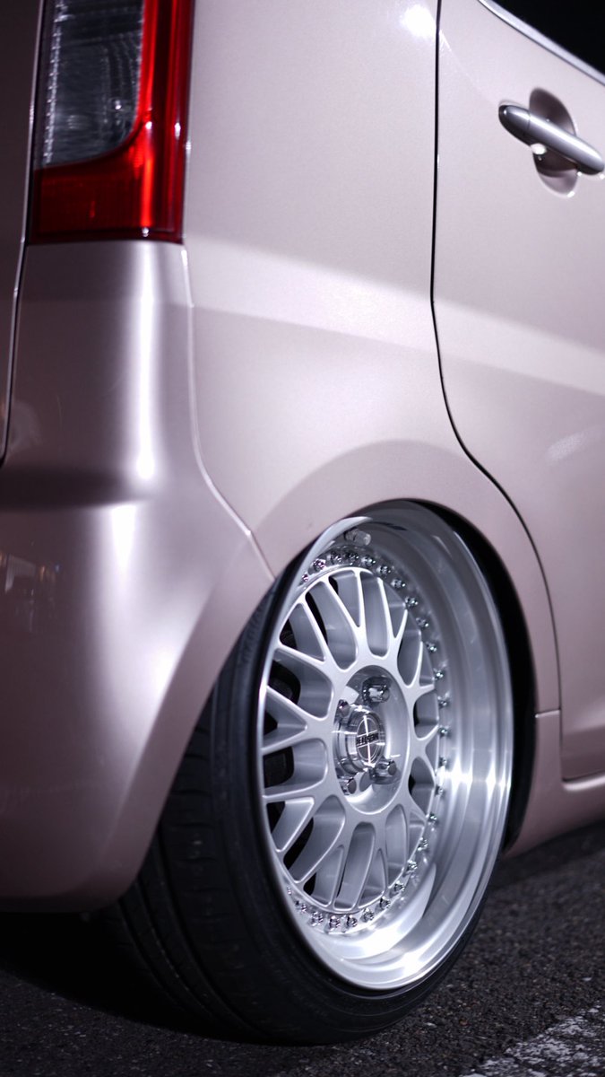 #あなたのホイール教えて見た人もやる

WORK MEISTER M1 3P
6.5J 32 6.5J 19