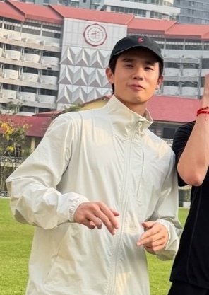 the way i just know i'm no longer gonna be sane the moment we meet pongpuen 🥲