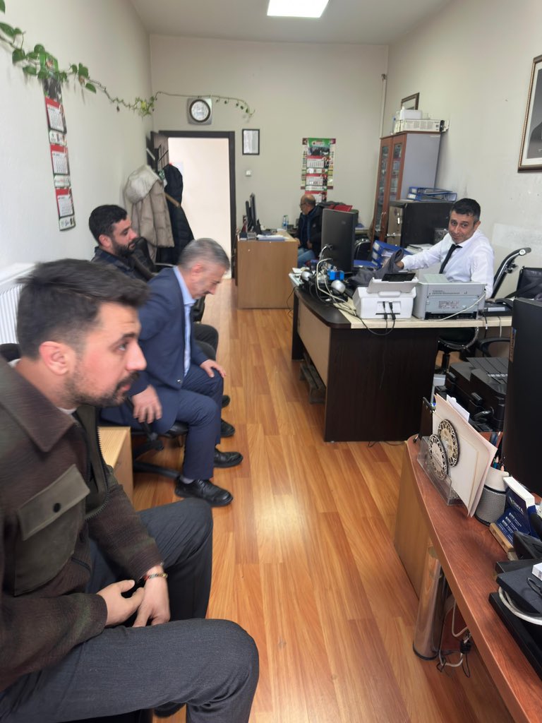 Ttos30's tweet photo. Türk Tarım Orman Sen 30 Nolu Şube Yönetimi olarak Tavukçuluk Araştırma Enstitüsü Müdürlüğüne ziyarette bulunup hasbihal ettik https://t.co/K2pA8ho5F0