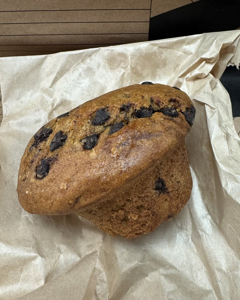 vanfunclub's tweet photo. 📌 Solly's Bagelry
368 W 7th Ave, Vancouver
バンクーバーで長いからか?オーナーがGoogleに書かれている、優しそうな方だけどな。TikTokコメントも若干炎上気味を見た..味は好みです。
パンプキンマフィンがめちゃくちゃおいしい...。
#vanfuncafe https://t.co/8oluY3PwVr