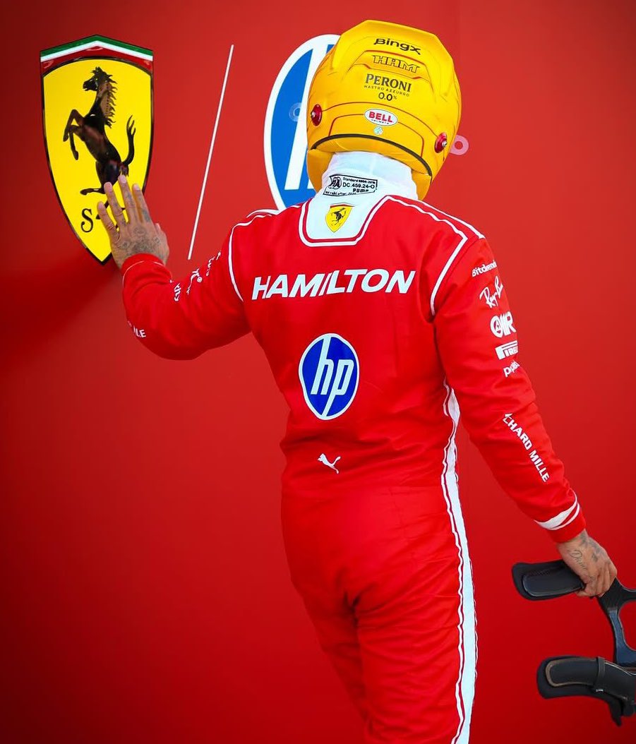 sim (@simsgazette) on Twitter photo 