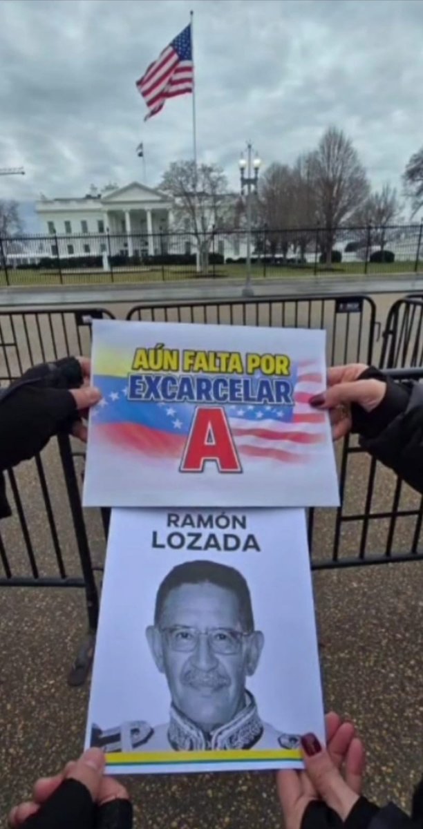 ⚠️ En Venezuela hay presos con riesgo vital por acusaciones falsas:
➡️ Ramón Antonio Lozada Saavedra, general con 2 ACV
➡️ Luis Armando Táriba Malpica, 29 años, con afección cardíaca
➡️ Laudin Mora, investigador con hipertensión
Exigimos libertad humanitaria ya.
#PresosPolíticos