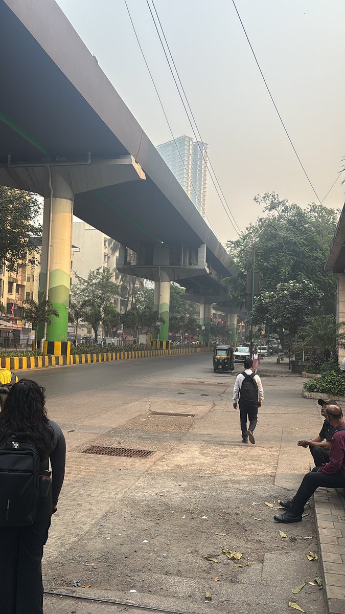 Today is ultra hazy @Mulund. PM 2.5 at 140. What happened… it’s just 9 am.