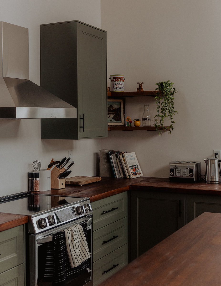 Hey, I recently launched my <a href="/Airbnb/">Airbnb</a> —the Shuswap Cedar Cabin, located in Blind Bay, BC, and would love any support by liking or sharing this post

Thank you all so much 🫶❤️

airbnb.ca/h/shuswapcedar…