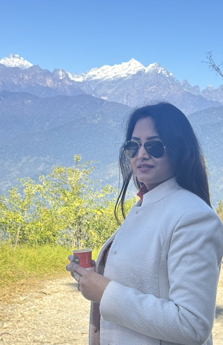 Harinakshii1's tweet image. #skywalkpelling #Gyalshing #pelling #Sikkim #Gangtok #Harinakshii #hills #india