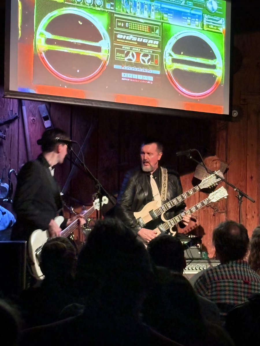 RyanSnobelen's tweet photo. Wow! One of my all time favourite bands #BigSugar at my favourite place, @RedBarnBrewin!! Amazing show in #ckont! https://t.co/PcmGAVqdtP