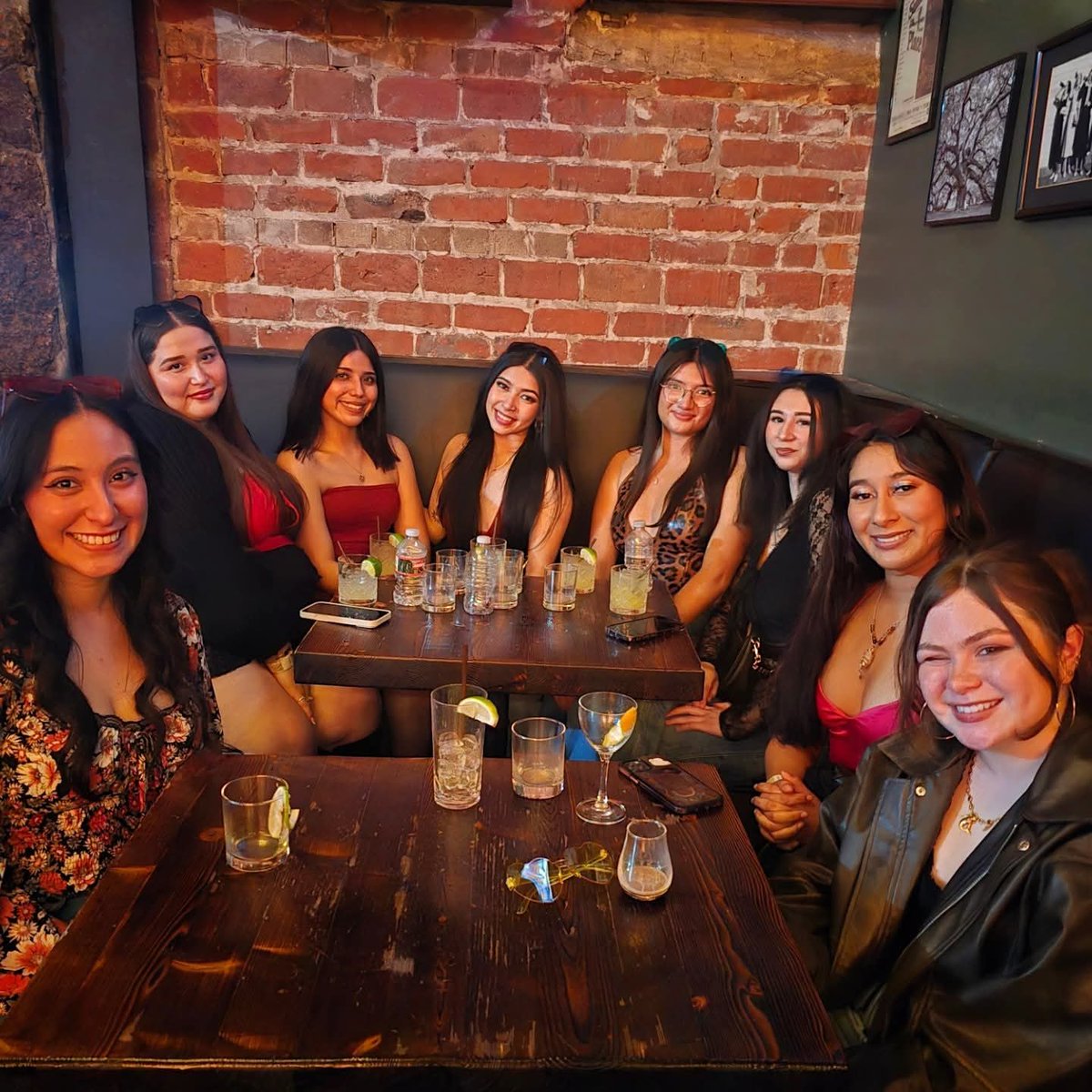 PubCrawlSF's tweet photo. Incredible nights start here… and end somewhere legendary. 🍸🌉
#sfnights 
#sfevents 
#sfnightlife https://t.co/WSZQCOR5Fo