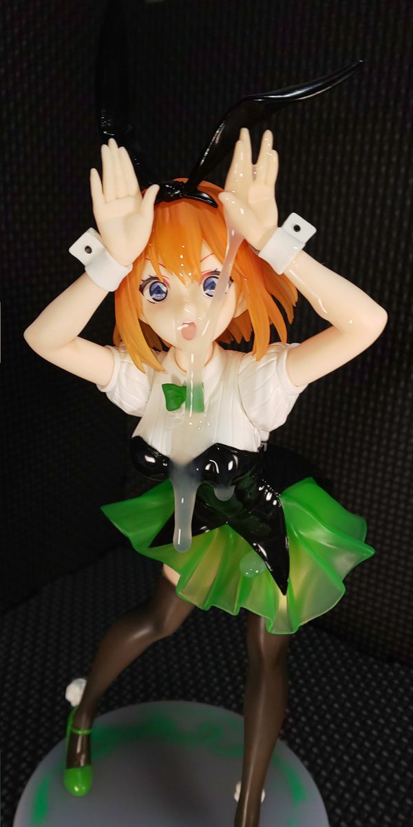 ZcyZ43IyAH66250's tweet photo. #フィギュアぶっかけ #SOF
手でガードされたと思ったら
横アングルだと飲んでるみたいになりました。 https://t.co/cWm13BPWos