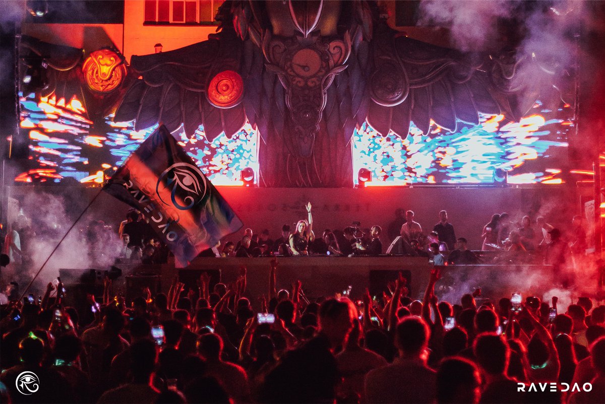 Need a side quest before festival season?
Design the next RaveDAO flag 🚩

DESIGN PRIZES (Submissions open Feb 20 – Feb 28)
🥇 $500 $RAVE + $500 USD1 (1 winner)
🥈 $250 $RAVE + $250 USD1 (2 winners)
🥉 $125 $RAVE + $125 USD1 (3 winners)

✅ Follow <a href="/RaveDAO/">RaveDAO</a> 
🎨 Post your design →