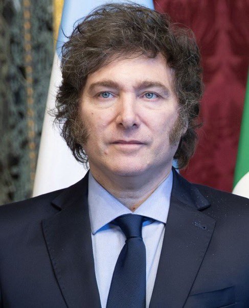 agusantonetti's tweet photo. 🇦🇷 | HISTÓRICO: El presidente Javier Milei logró sacar adelante la reforma laboral en Argentina. 

Su última reforma estructural fue en el año 1974, más de 50 años. El peronismo habia convertido la ley en un verdadero infierno. 

Es un gran triunfo para todo el pueblo argentino. https://t.co/HAjbrQe1IT