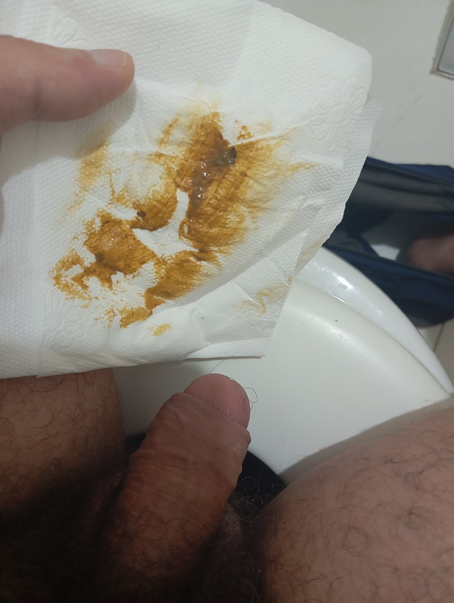 PigMachoReal's tweet photo. Enfia a cara aqui pra me satisfazer 
💩🐽

#scat #pig #machopig https://t.co/8SQb9FrJer