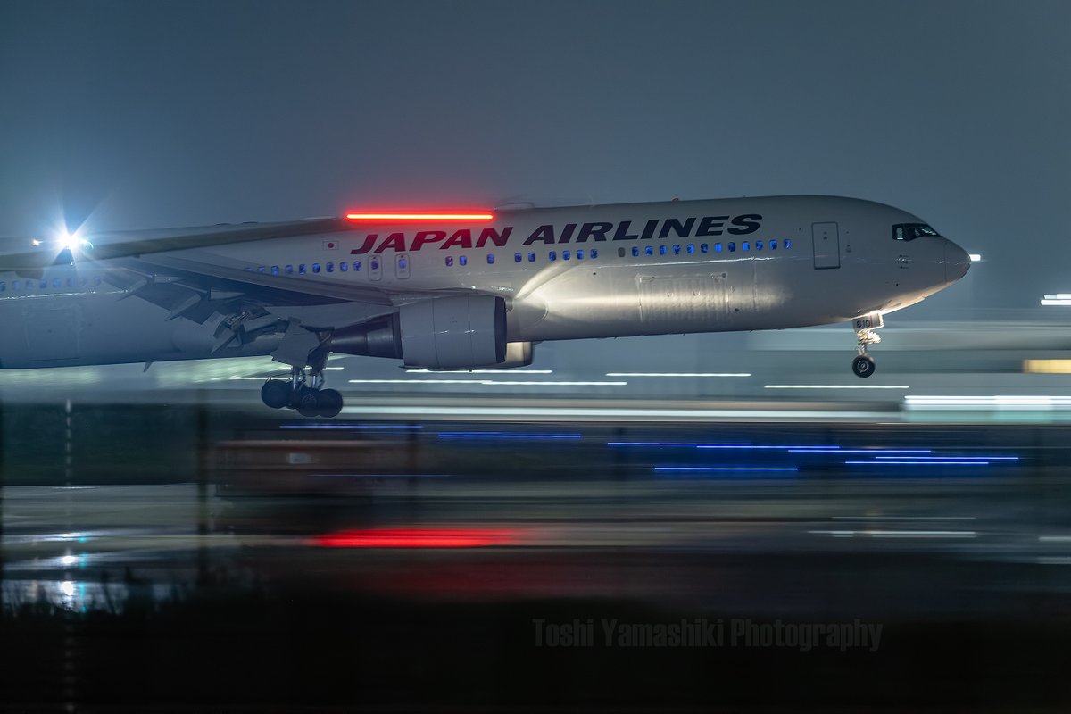 767ぽくないな。それがたまらなく良い。 1/JUL/25 RJTT 600㎜Z9