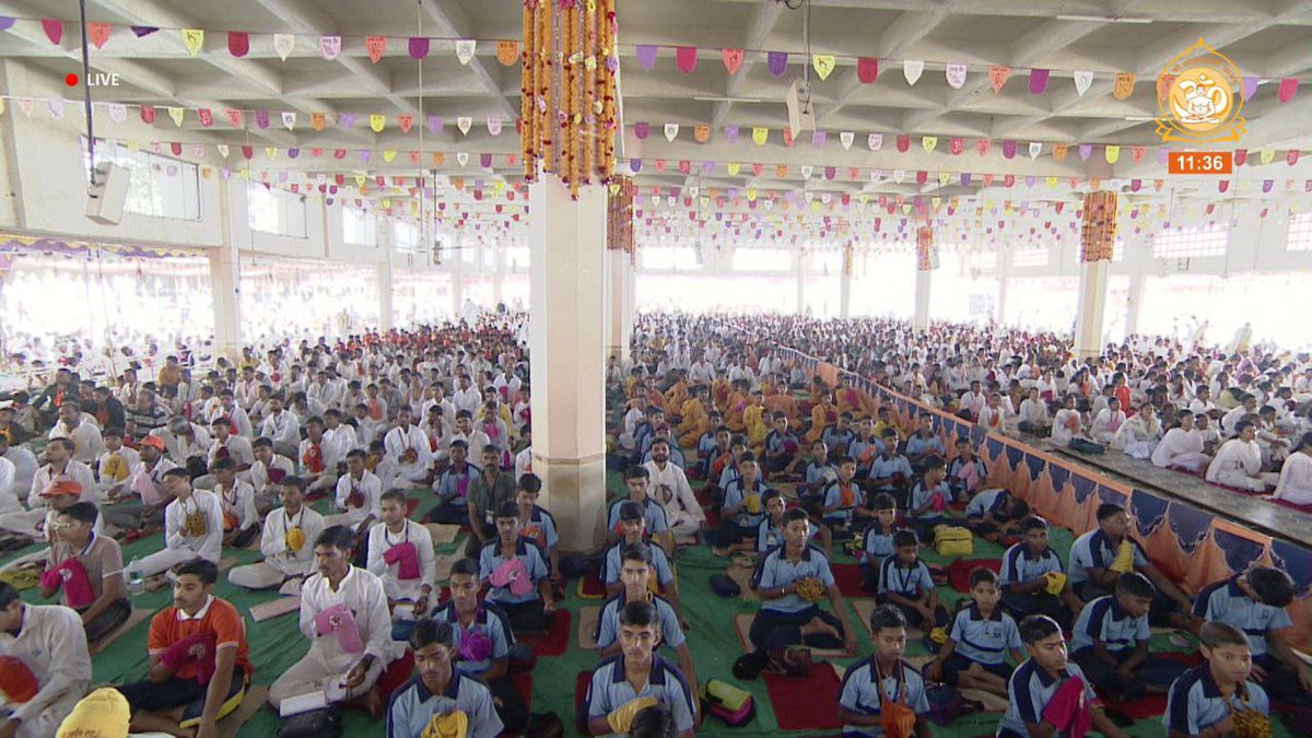धार्मिक आस्था और सांस्कृतिक स्थलों की रक्षा हर नागरिक का अधिकार है। संत श्री आशारामजी बापू आश्रम, अहमदाबाद आध्यात्मिक चेतना का केंद्र है। विकास और विरासत साथ चल सकते हैं। धरोहर बचाना ही राष्ट्रहित है।
Sant Shri Asharamji Bapu
Adhyatmik Kendra
#saveashram