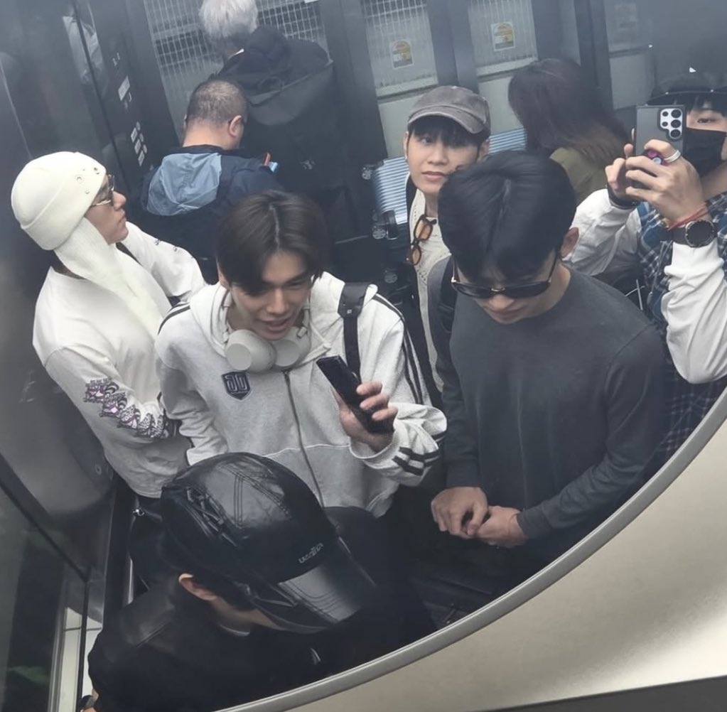 รายชื่อผู้มีพระคุณของด้อมตอนนี้ 🙇‍♀️💕
พี่เต
พี่นิว
สกาย
นานิ

#ปอนด์ภูวินทร์ #PondPhuwin