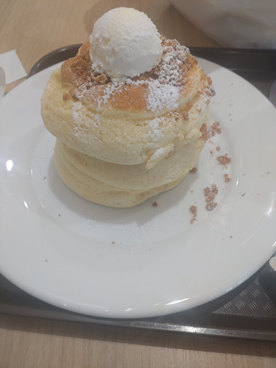 休みの日にパンケーキを食べます☺️
