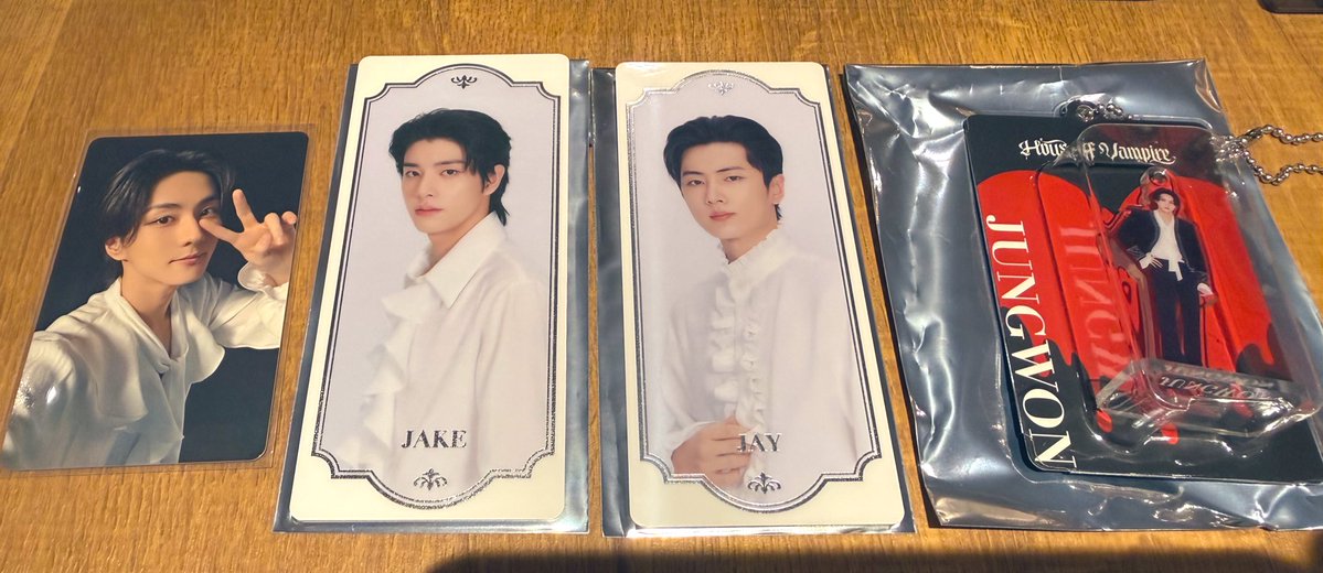 ENHYPEN House of Vampire 交換 購入特典 譲: ジョンウォン 求: ソヌ