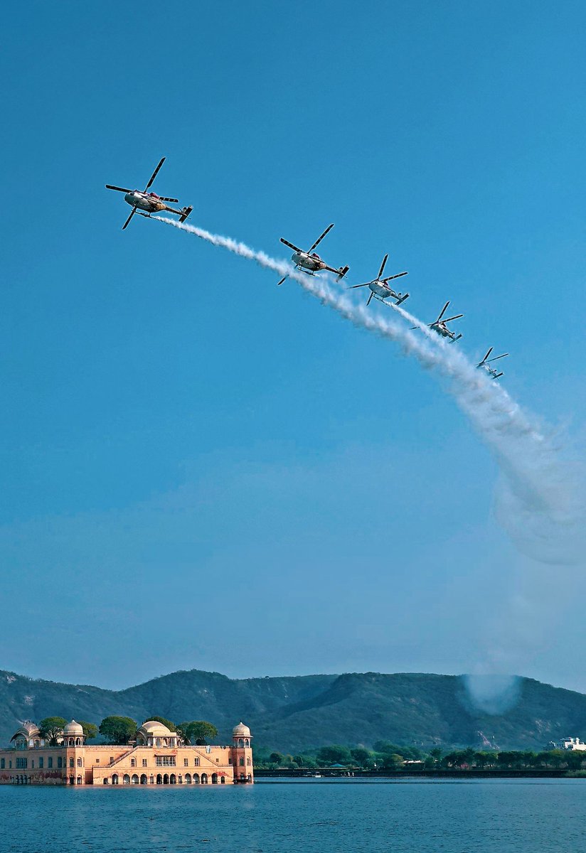 Indigenous wings, heritage stones.

Sarang over the Jal Mahal.

Peak Indic energy. ✨🦚