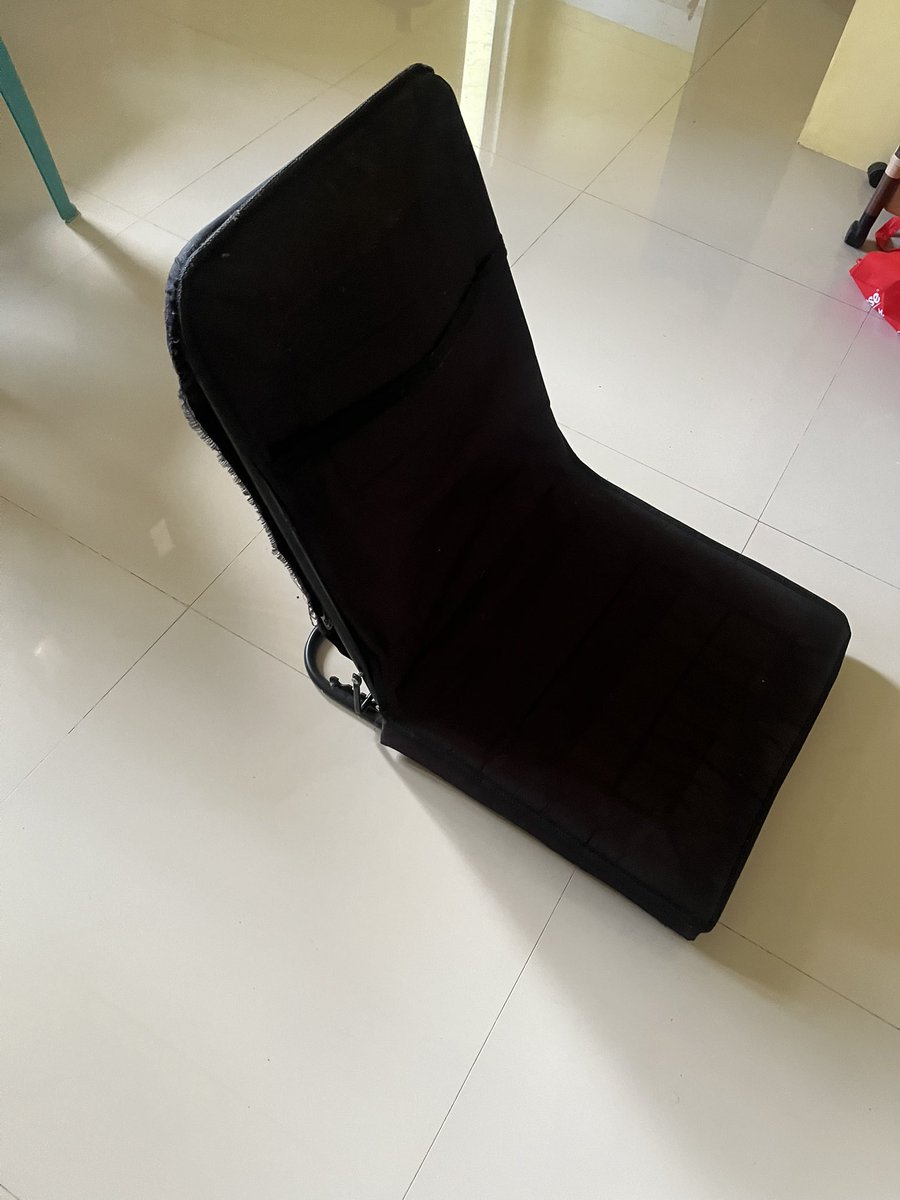 Semualibur's tweet photo. Koper polo 150 k
Kursi sender 50 k
Masih bisa nego
Wa :085156687857 https://t.co/WQflR6Lqqf
