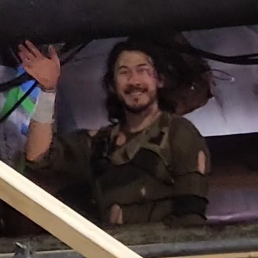 SandyBildo's tweet image. Me at the beginning of my shift vs. me 10 minutes before I leave 😌
#ironlung #IronLungMovie #markiplier #marktwt #IronLungSpoilers