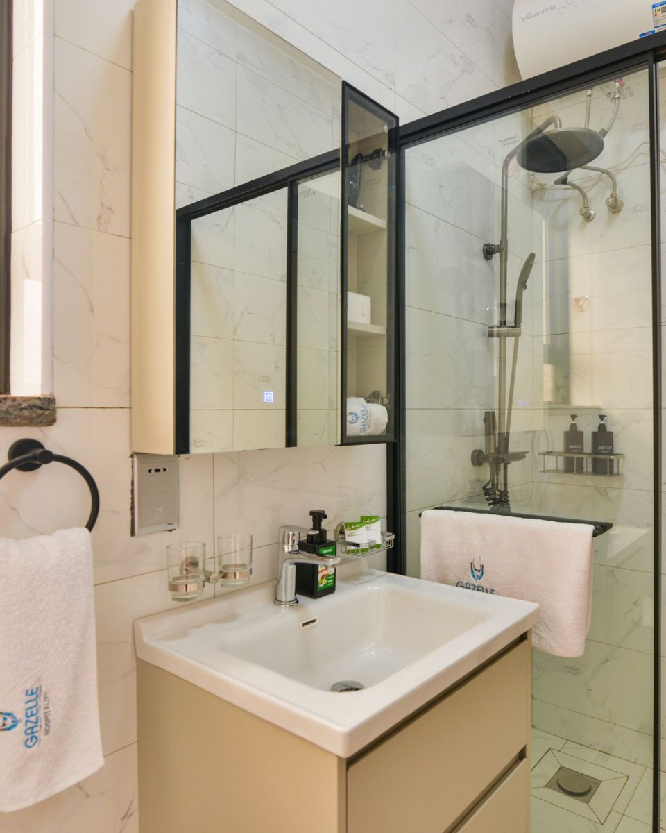 GazelleUG's tweet photo. When privacy matters, Arise delivers. 

Arise by Gazelle Hospitality
📍Buziga

🌐https://t.co/RECWH3Azdz

#holiday #travel #hotel #luxury #lifstyle #luxurylifestyle #YOLO #Luxury #peace #Kampala https://t.co/PreGwcViH2