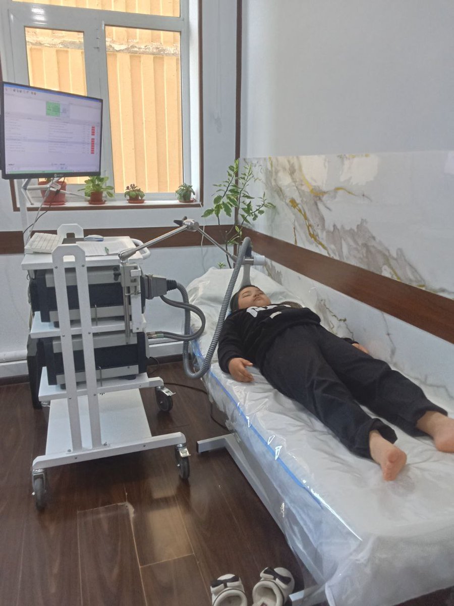 Илтимос, максимум #RT!

Бу қизалоқ Зулфия яхши инсонларнинг ёрдами билан тузалиш йўлида. Ҳозир Тошкентда навбатдаги даволаниш курсларини ўтамоқда. Пуллари қолмабди.

Азизлар, ёрдам қилиб юборайлик

HUMO: 9860060623972449

Картаси отаси Достон Ширинбоев номида.