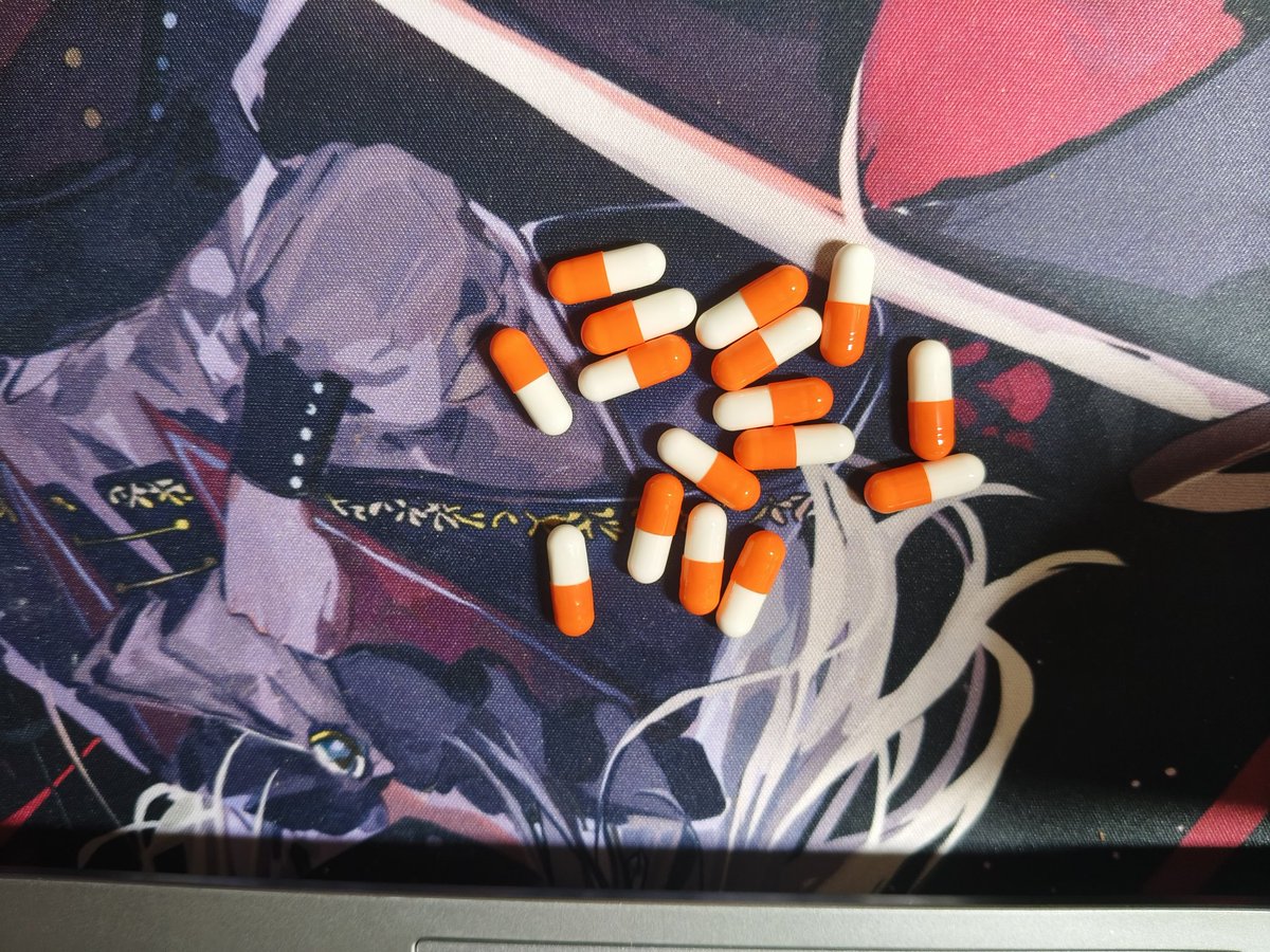 OvOkiiLyn tweet media