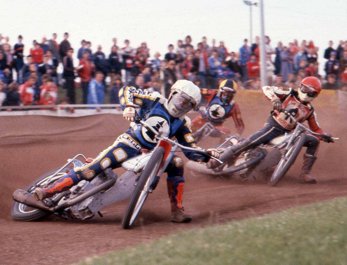 Happiness is 40-38 tweet media