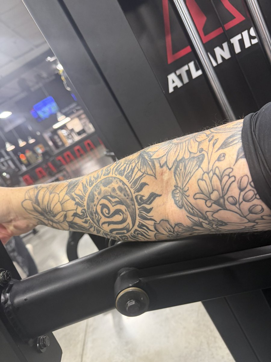 Tattoo addiction is a real.. still don’t know what I like the most the pain or the what it turns out like…