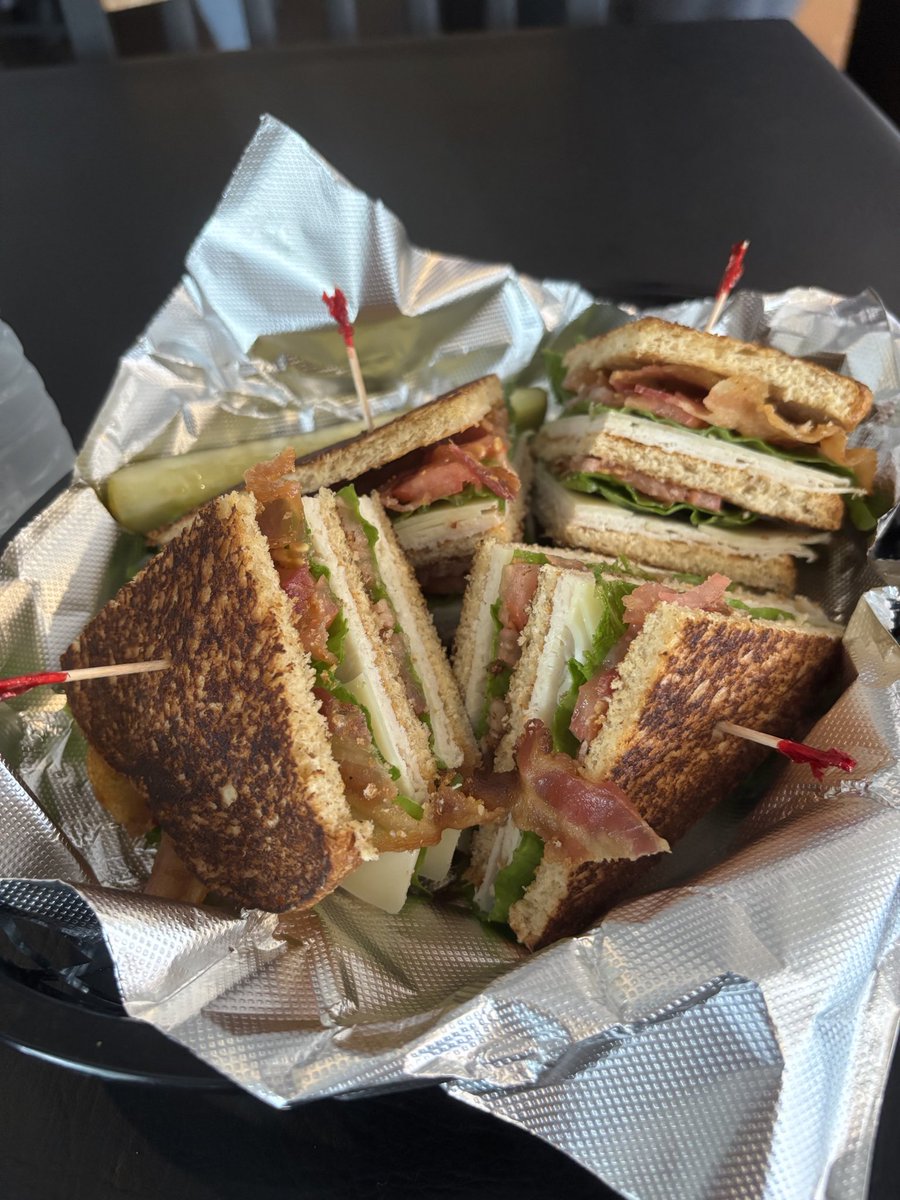 johnthompsoniv's tweet photo. Gentleman’s Journal doing the hard-hitting journalism we need.

They recently pubbed a story on the 5 best club sandwiches in the world.

Suvretta House in St Moritz is their number one.

FWIW, the best club sandwich in Austin, Texas is at New World Deli. Pictured last. https://t.co/XQGF43STML