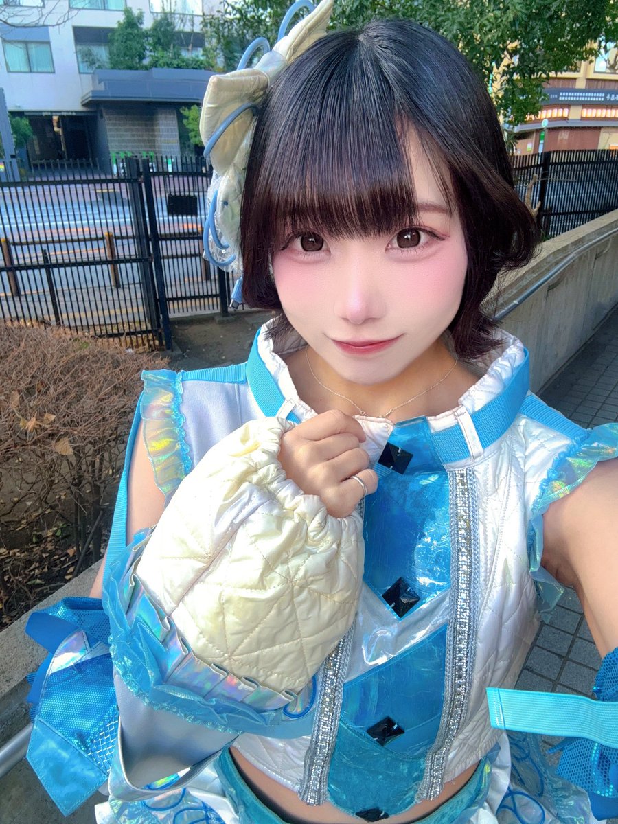 明日は上野でライブです🎤 13:40から出演だよーっ！ぜひ遊びに来てね♡