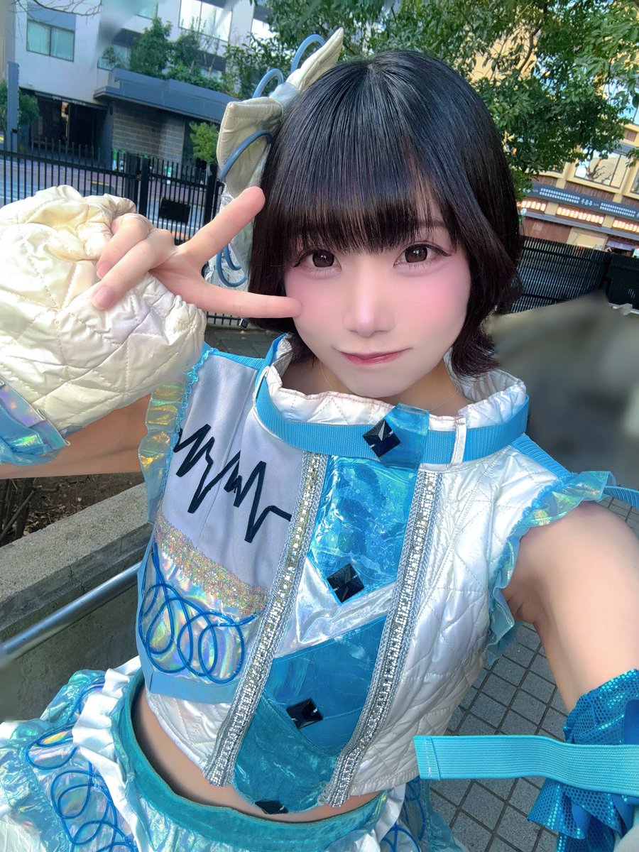 明日は上野でライブです🎤 13:40から出演だよーっ！ぜひ遊びに来てね♡