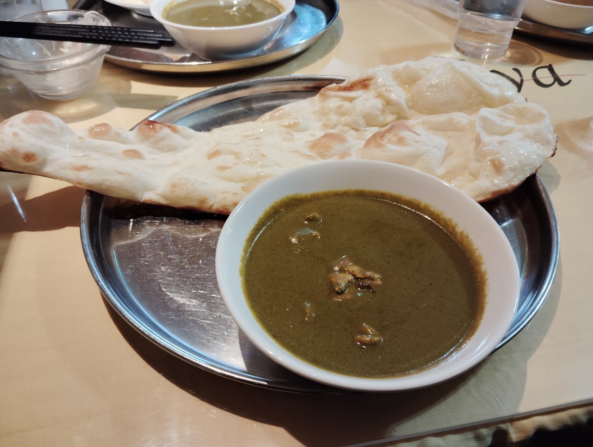 むろみ tweet media