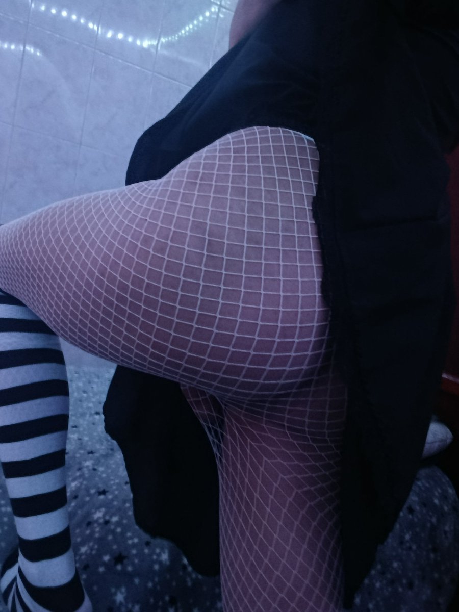 Ven y agárralo? ;)
#femboy #gay #twink #nsfwtwtًً