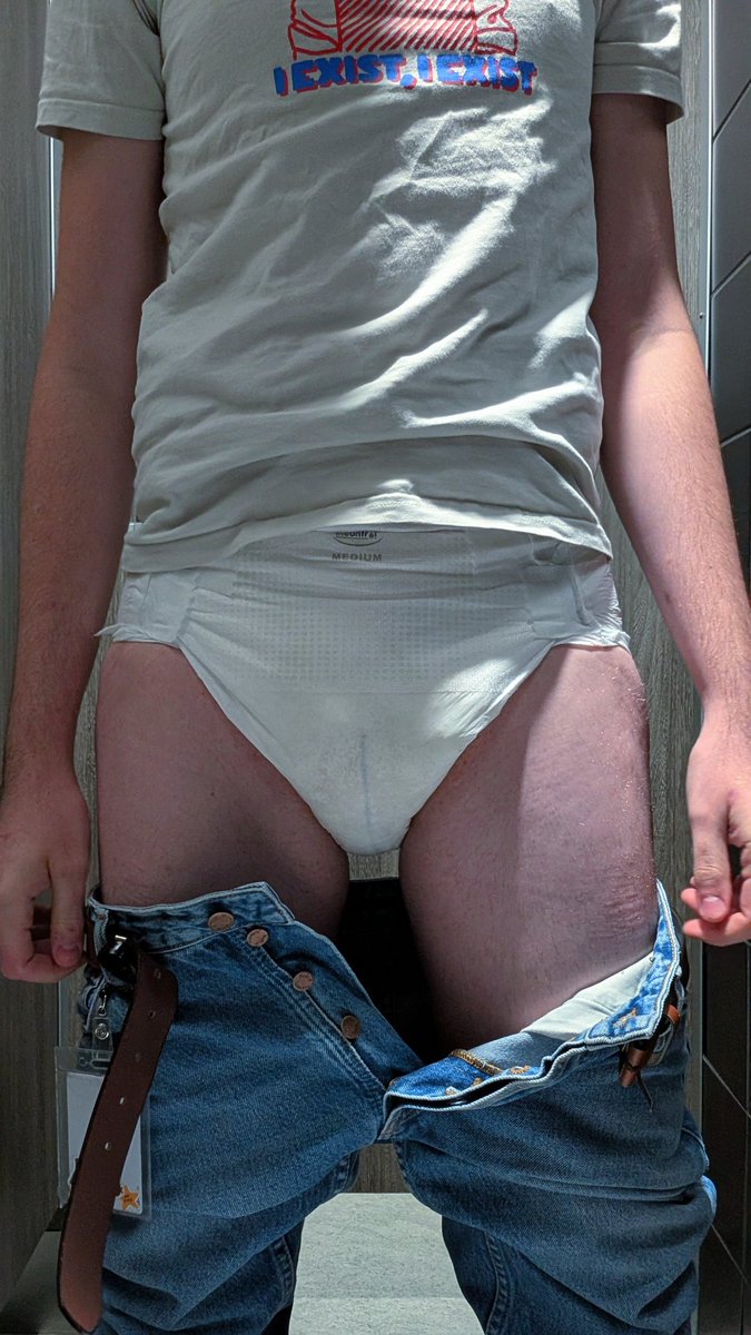 CharlieCrinklz tweet media