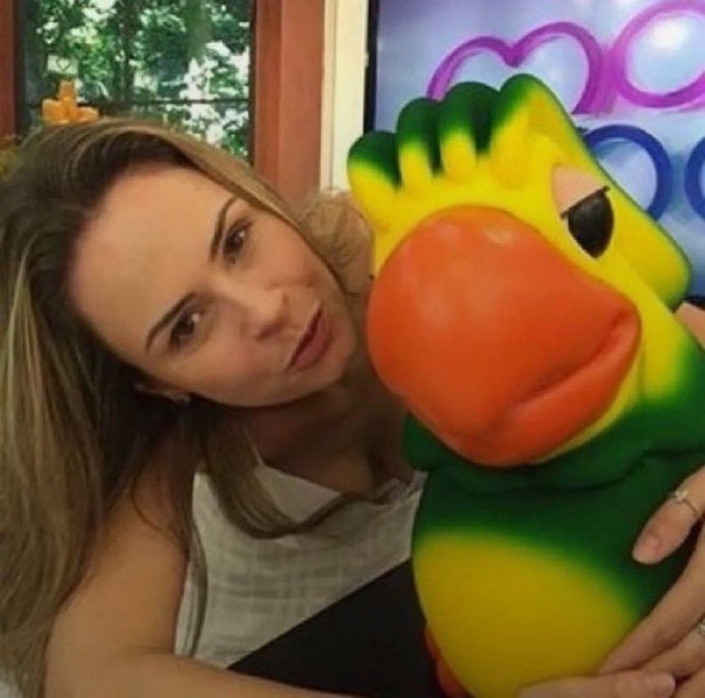 Essas duas semanas no BBB vai ser:

- Jonas indica o babu.
- babu sai porque foi falso com a ana.
- o grupo do jonas acha que a ana tá queimada pois um "aliado" dela saiu.
- tadeu anunciando paredão falso na próxima dinâmica 
- cowboy ou jonas ganhando o líder e soberbos
-