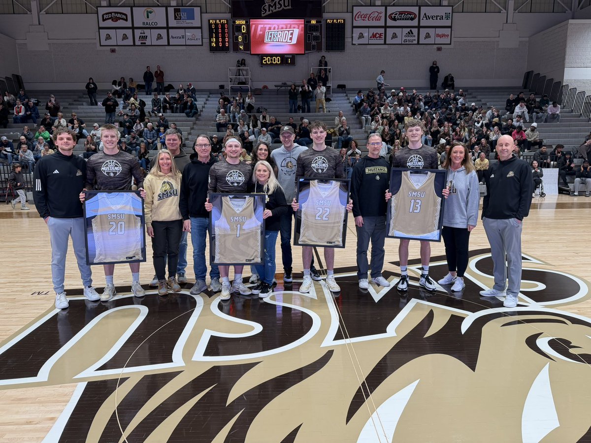 SMSU Men's Basketball tweet media