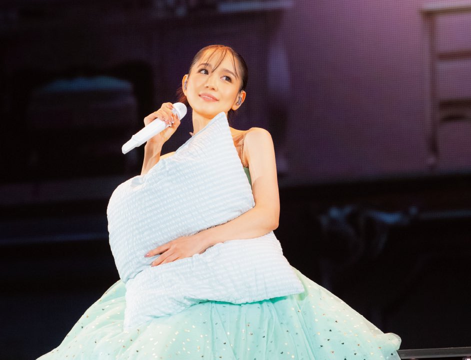 そしてそして本日2月20日は西野カナさんデビューシングル「I」の本