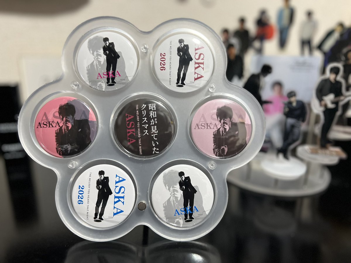 缶バッジを飾ってみた✨ ダブったのを譲ってくださった方 有難うご