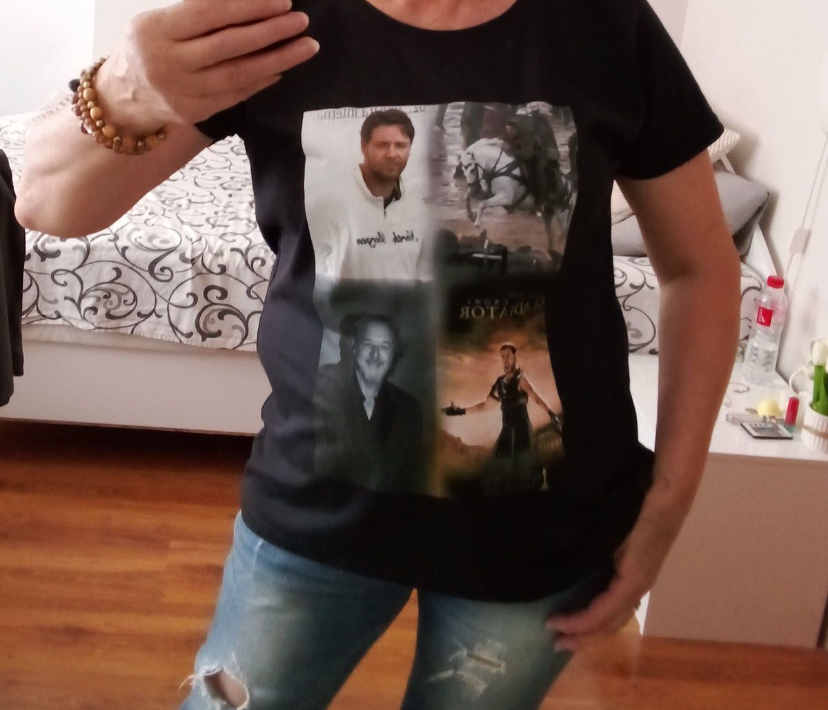 Good morning beautiful Ladies and all friends.! I started dreaming today, so here's to the mood... What is your destination this year??!!! I love you, stay Zen!!!!🌿🌹💐🌹👌🌳🏞️🌲❤️💙❤️🌿