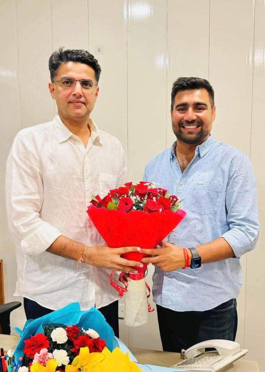 Kuldeep85517509's tweet photo. पहली बार राजस्थान से बना एनएसयूआई का राष्ट्रीय अध्यक्ष..✌🏼
भाई विनोद जाखड़ को NSUI राष्ट्रीय अध्यक्ष बनने पर बधाई एवं शुभकामनाए
@VinodJakharIN  @SachinPilot @AbhimanyuP00NIA https://t.co/eaB0DalZOK