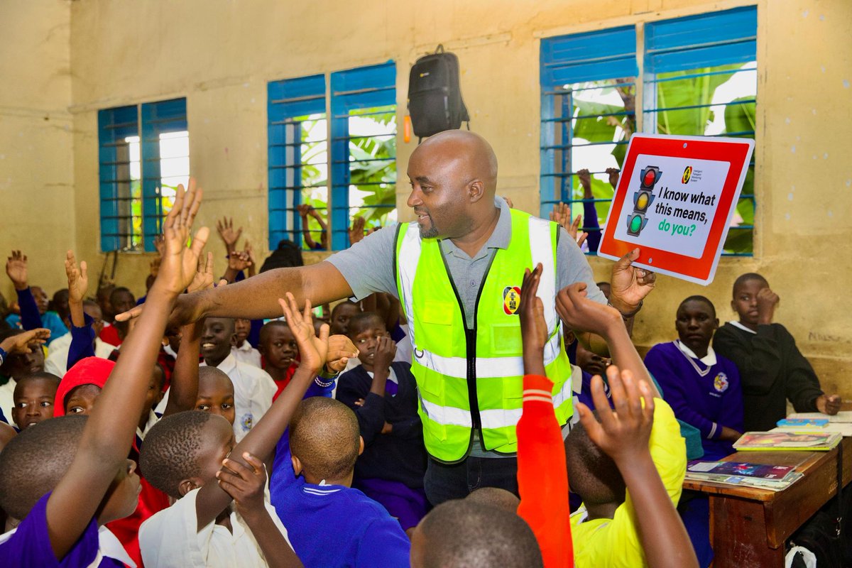 Intelligent Transport Monitoring System Ug. tweet media