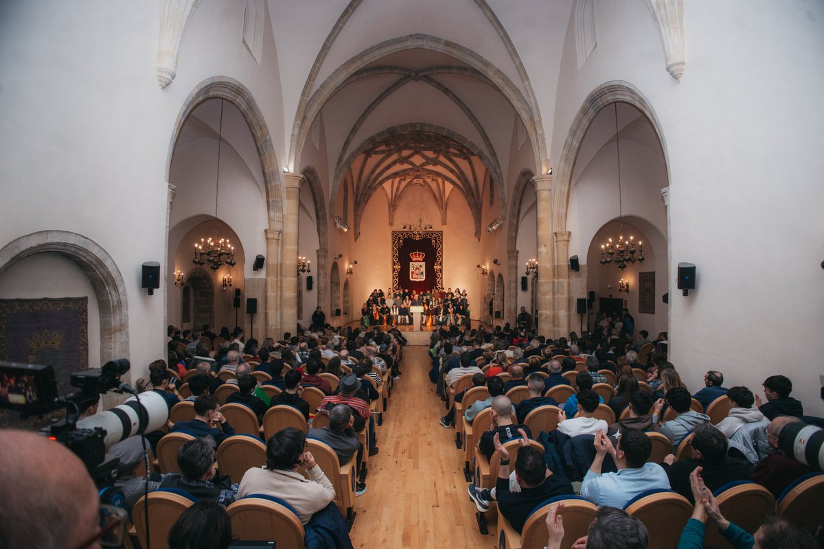 Desbordada ayer el Aula Magna Tirso de Molina en SORIA para recibir a nuestros candidatos.  La España vaciada se vuelca con VOX 
#Soria