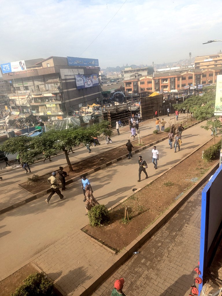 You can't believe that this is downtown Kampala 🤭🥱