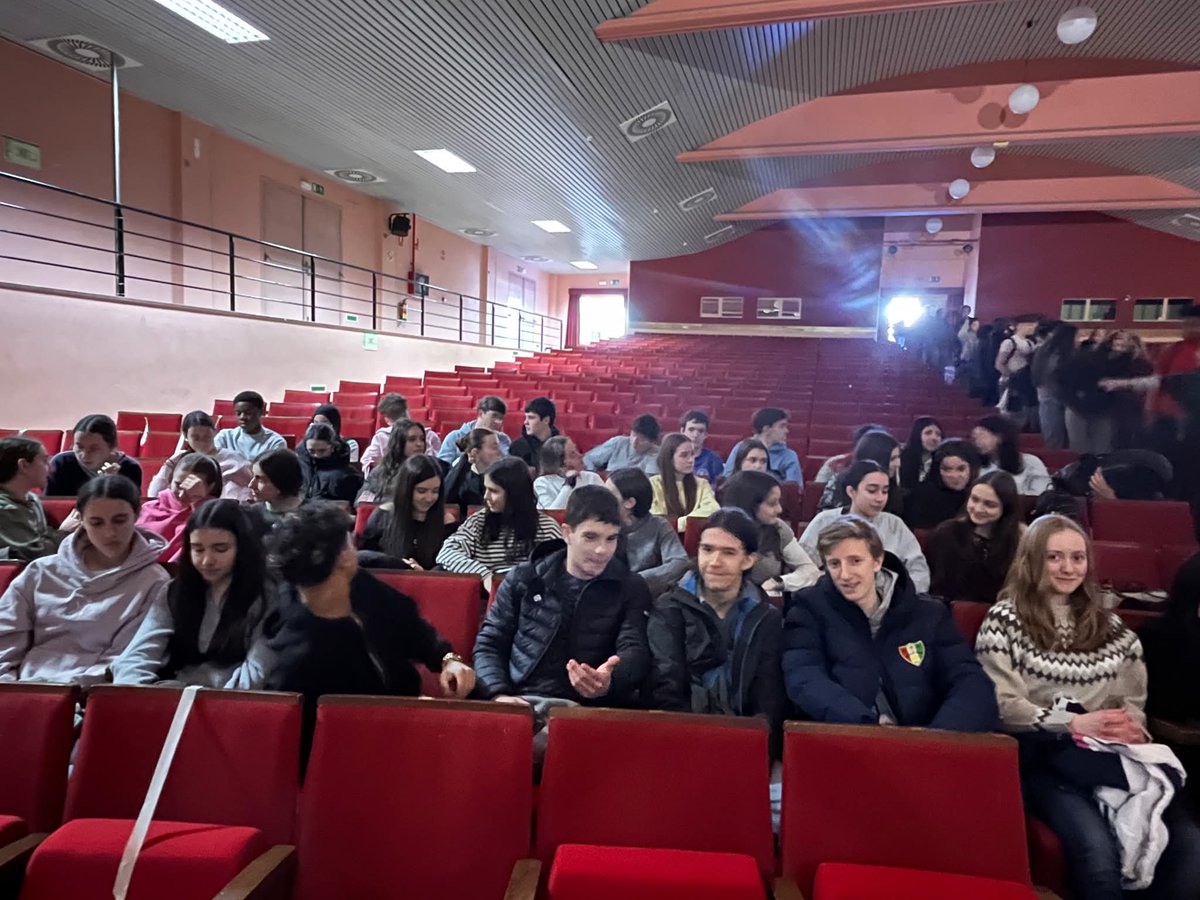 IES Ramón Pignatelli tweet media