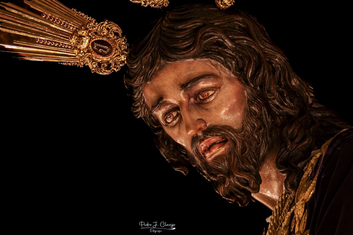 Reportaje del altar del Quinario en honor a Nuestro Padre Jesús del #soberanopoderantecaifás, <a href="/HdadSanGonzalo/">Hermandad de San Gonzalo</a>  #quinario #tdscofrade #ergosum #luzvelas #cultohermandades #hermandadesycofradias #cuaresma2026 #sevillahoy Reportaje completo: semanasantapedroj.blogspot.com/2026/02/nuestr…