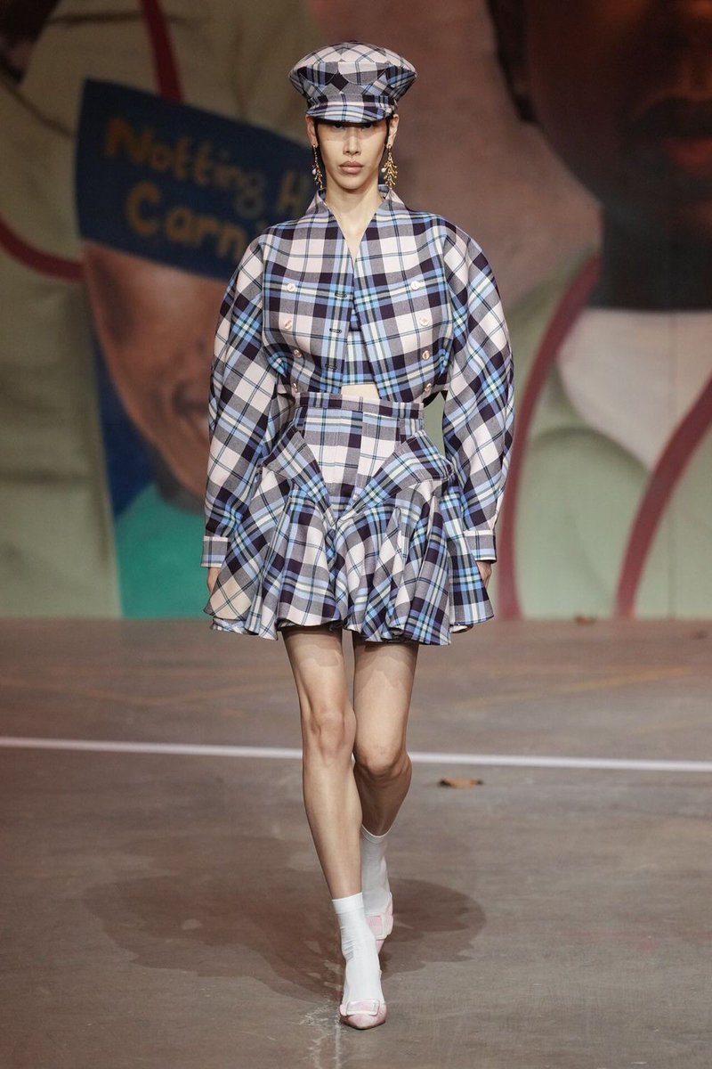 THE FASHION RESOURCE tweet media